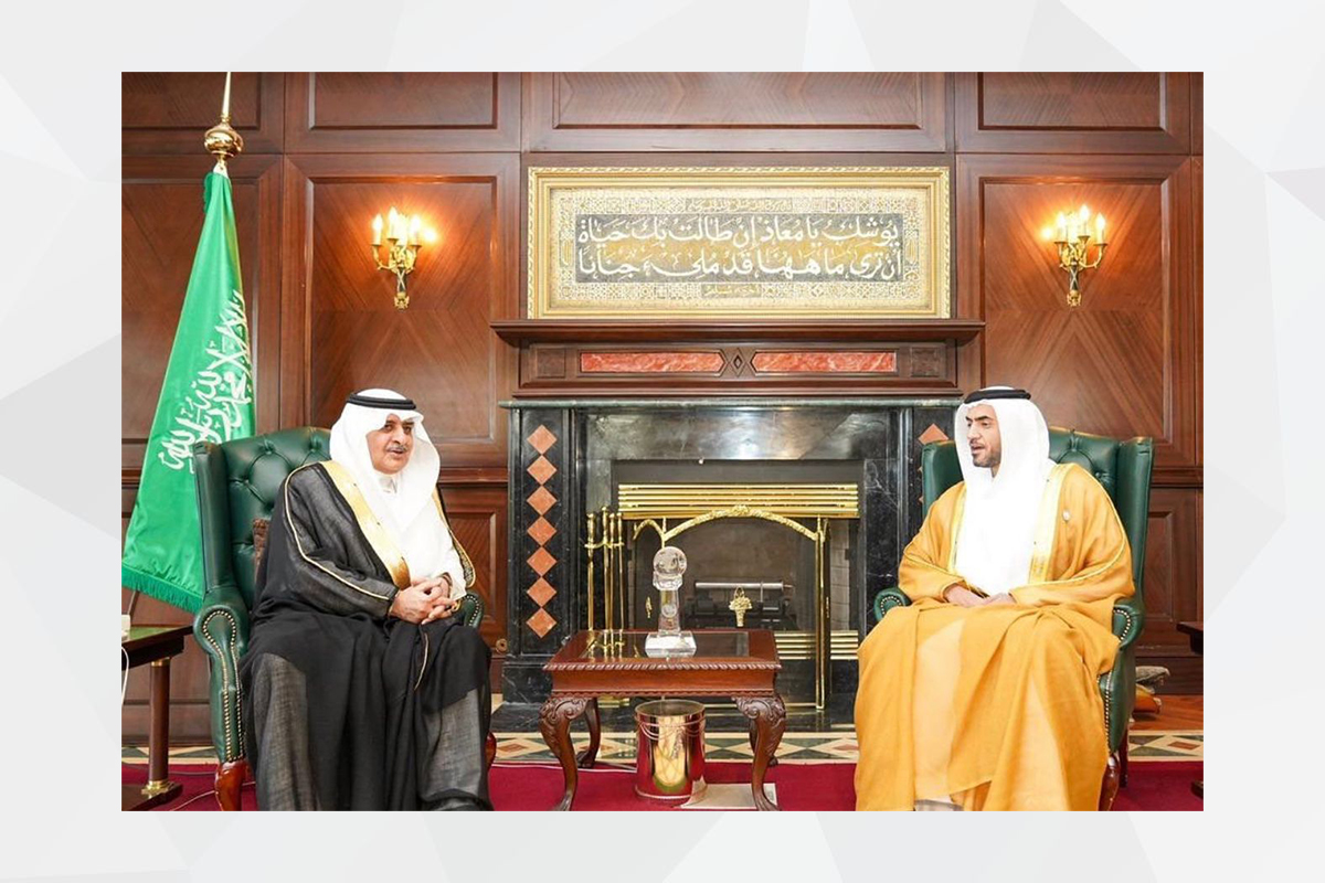 استقبل صاحب السمو الملكي الأمير فهد بن سلطان بن عبدالعزيز أمير منطقة تبوك سفير الدولة لدى المملكة سعادة الشيخ نهيان بن سيف آل نهيان .وعبر سعادة السفير عن شكره وتقديره لسمو الأمير على حسن الاستقبال وكرم الضيافة، منوهاً بما شاهده من نهضة تنموية شاملة تعيشها منطقة تبوك.