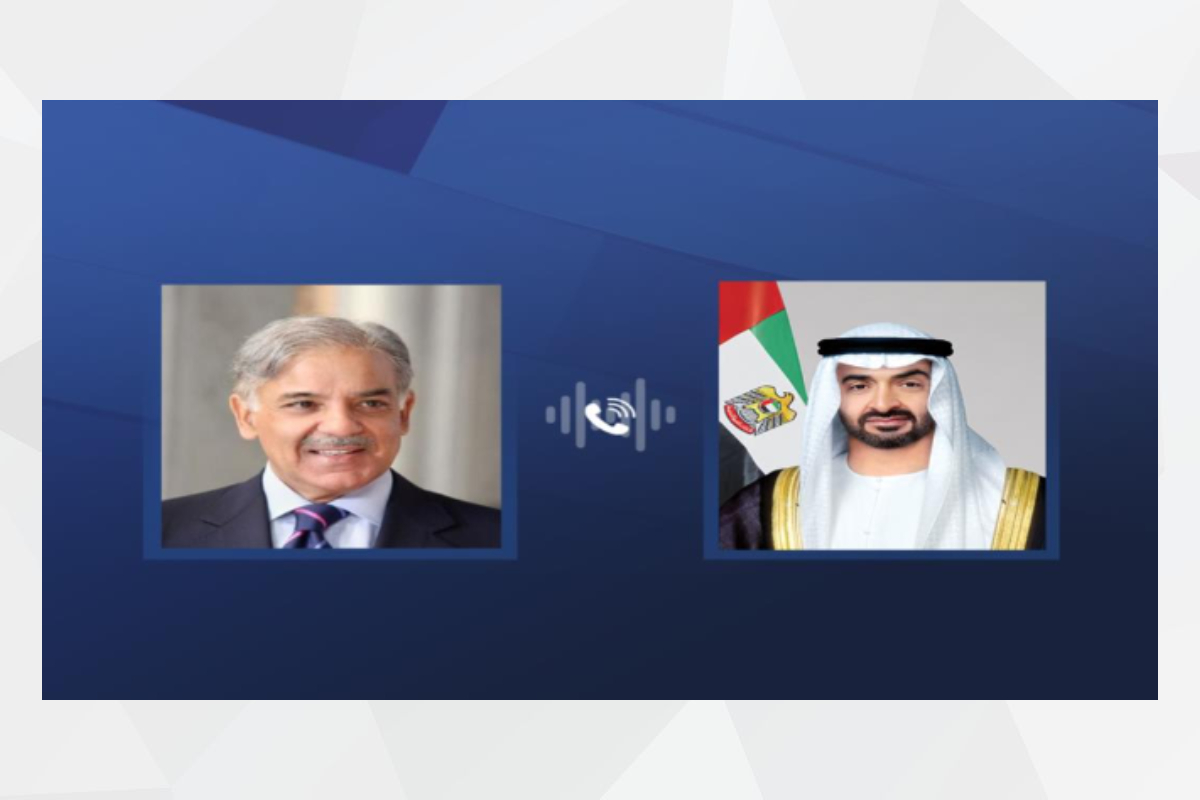 President His Highness Sheikh Mohamed bin Zayed Al Nahyan today received a phone call from His Excellency Muhammad Shehbaz Sharif, Prime Minister of the Islamic Republic of Pakistan, during which he expressed his sincere condolences and sympathy to His Highness over the passing of Sheikh Tahnoun bin Mohammed Al Nahyan.
