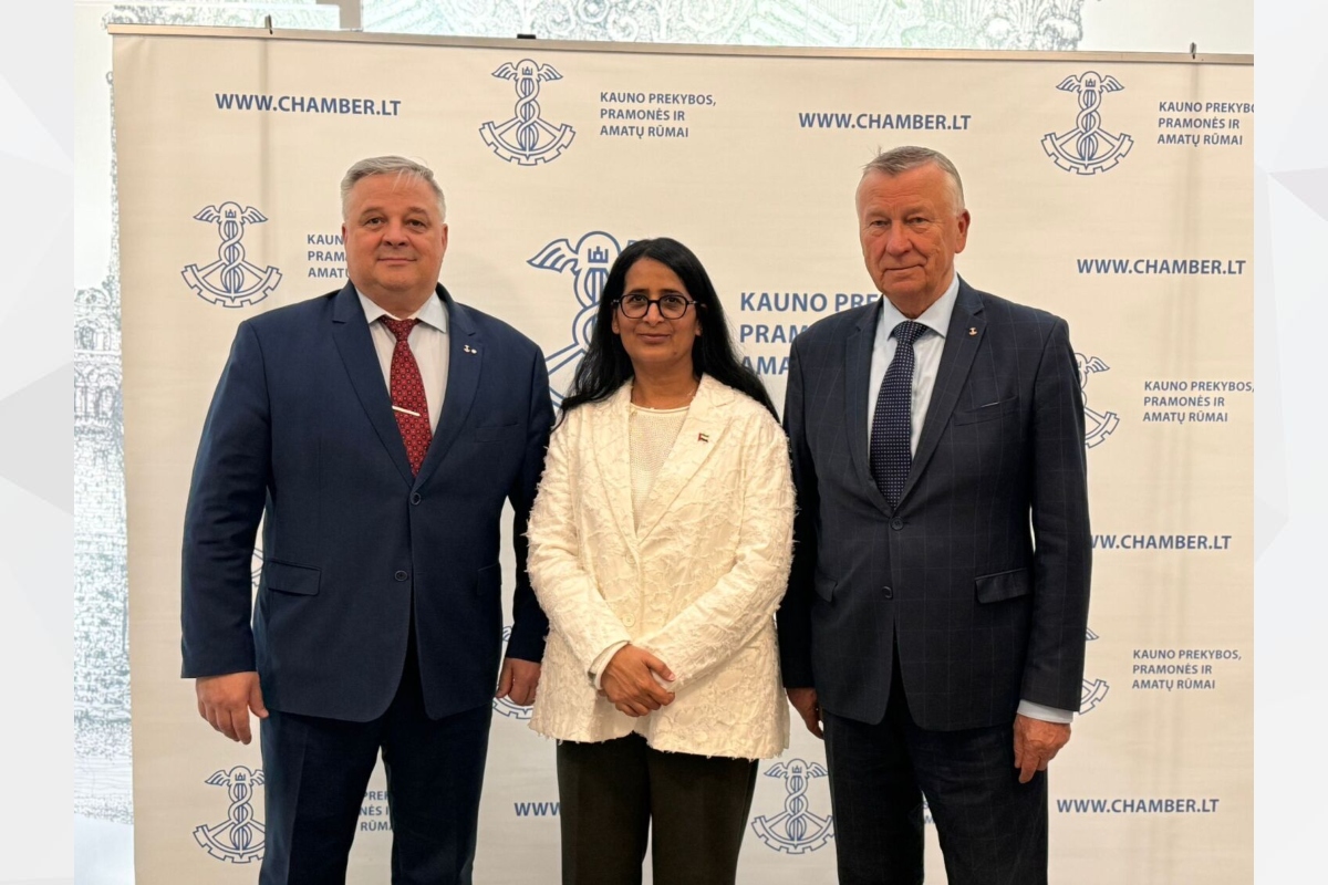 H.E. Noora Juma, Ambassador of the UAE to the Republic of Latvia and Non-Resident Ambassador to the Republic of Lithuania, met with Mr. Zigmantas Dargevičius, President of the Kaunas Chamber of Commerce, Industry and Crafts; members of the Lithuanian–Emirati Business Council; and Ms. Giedrė Rajeinskienė, Director General of the Association of Lithuanian Chambers of Commerce, Industry and Crafts.
