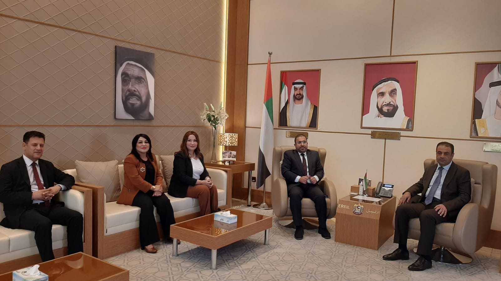 
His Excellency Ahmed Al Dhaheri, Consul General of the UAE to the Kurdistan Region of Iraq, met with His Excellency Dlovan Muhammad, Director General of Health in Erbil Governorate. During the meeting, which was held at the Consulate General in Erbil, they discussed the distinguished relations between the United Arab Emirates and the Kurdistan Region and ways to develop them, and reviewed the existing cooperation in the field of providing aid and in the health sector.
