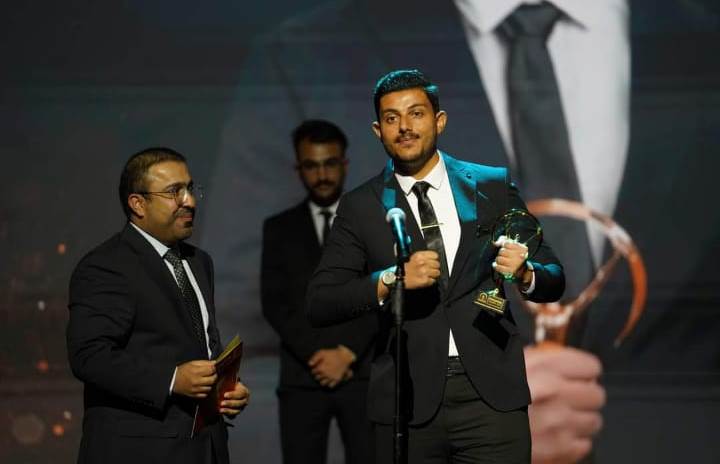 His Excellency Ahmed Al Dhaheri, Consul General of the United Arab Emirates in the Kurdistan Region of Iraq, participated in the Rwanga Charitable Foundation Awards Ceremony for the fields of scientific and literary creativity directed to young people.
The awards ceremony took place in the presence of Iraqi and foreign diplomats, and prizes were presented to 36 young men and women who won ten fields. His Excellency the Consul General of the UAE participated in presenting the Arabic Poetry Award to one of the participants.
