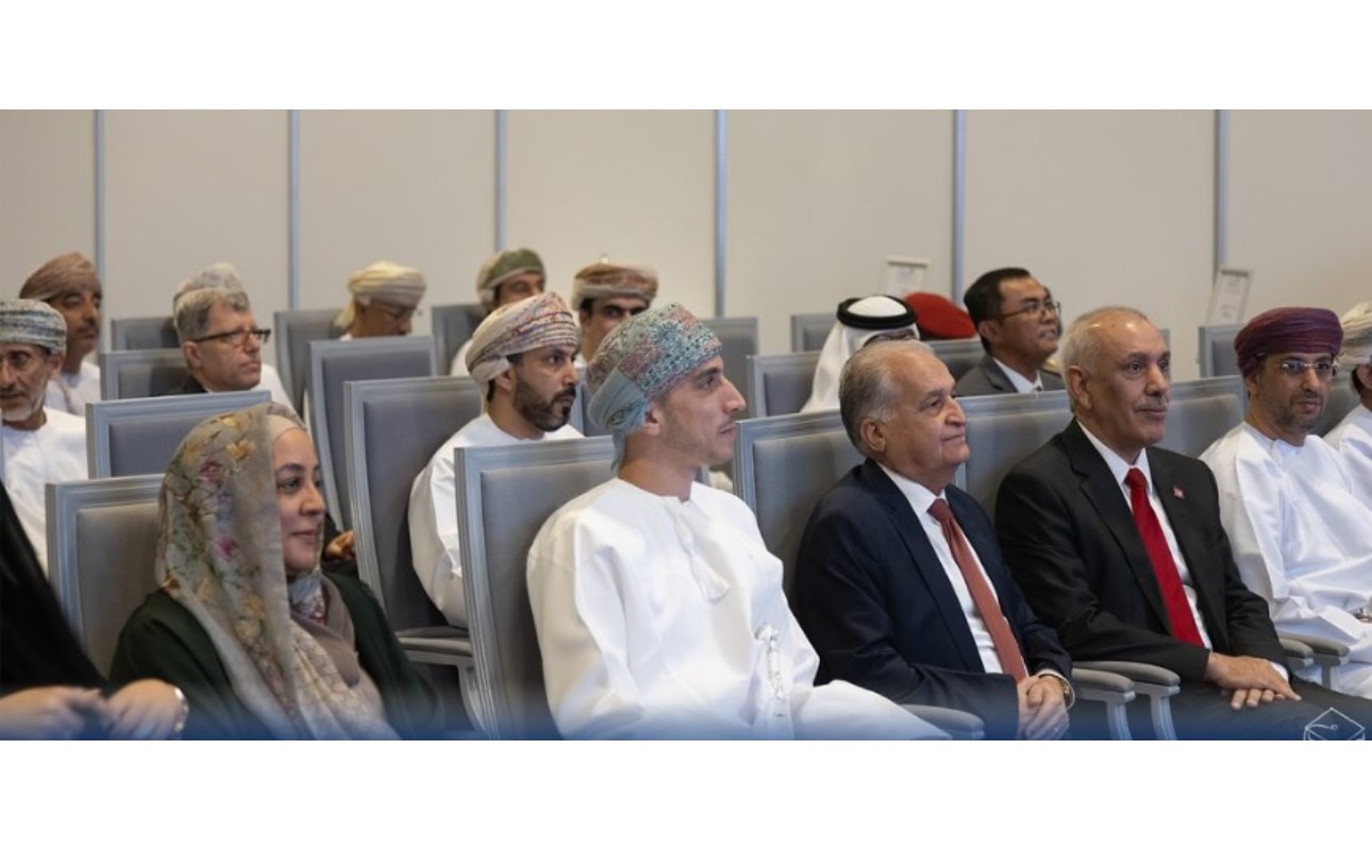حضر مسعود عبيد المزروعي رئيس قسم الشؤون الاقتصادية حفل افتتاح المعرض العالمي للتعليم العالي 