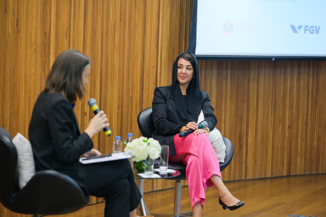 The Fundação Getulio Vargas (FGV), through its International Affairs Division (FGV DINT), in partnership with the Embassy of the United Arab Emirates in Brazil, hosted an exclusive fireside chat with Her Excellency Reem Al Hashimy, Minister of State for International Cooperation, at FGV’s headquarters in Rio de Janeiro.